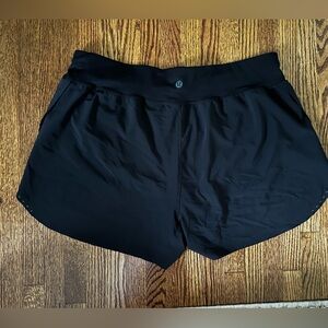 Lululemon find your pace short 3 inch inseam